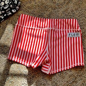 Fleo circus stripe size small